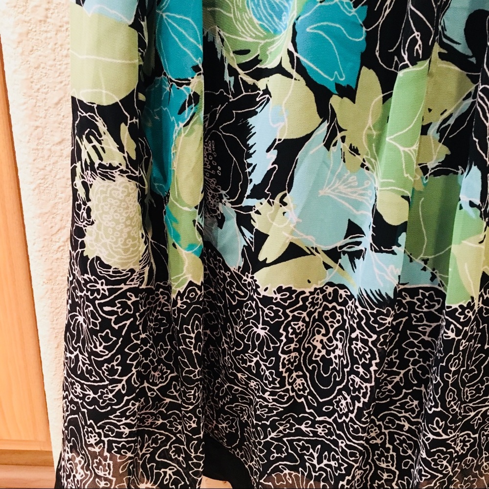 🦋Floral mid-length Skirt - Picture 2 of 3